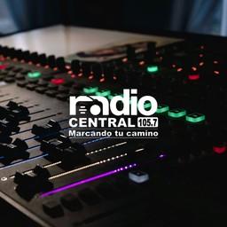 FM Central Lincoln 105.7 live