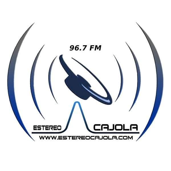 Estereo Cajola live
